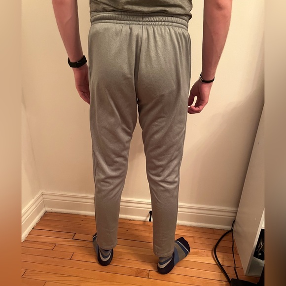 Joggers - Picture 2 of 2